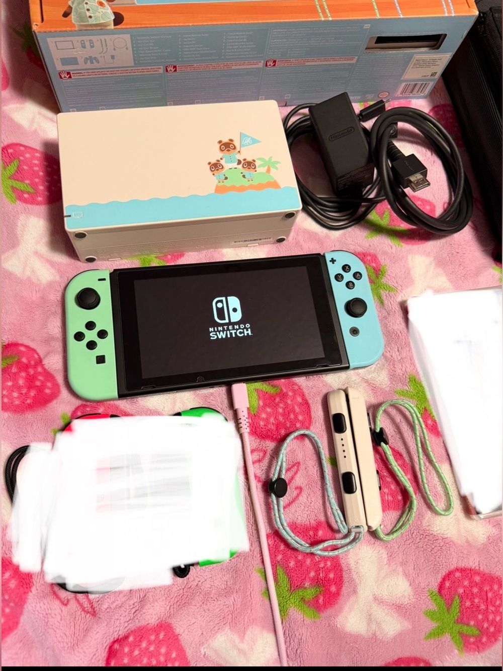 Nintendo Switch Animal Crossing Special Edition Console Bundle - Picture 3 of 12